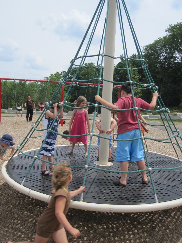 McLennan Park Kitchener, playground kitchener